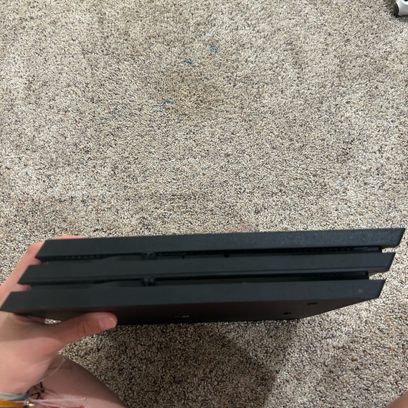 USED PS4 - Picture 4 of 15